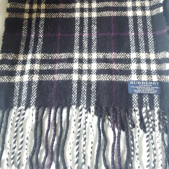 Burberry Scarf - Picture 3 of 3